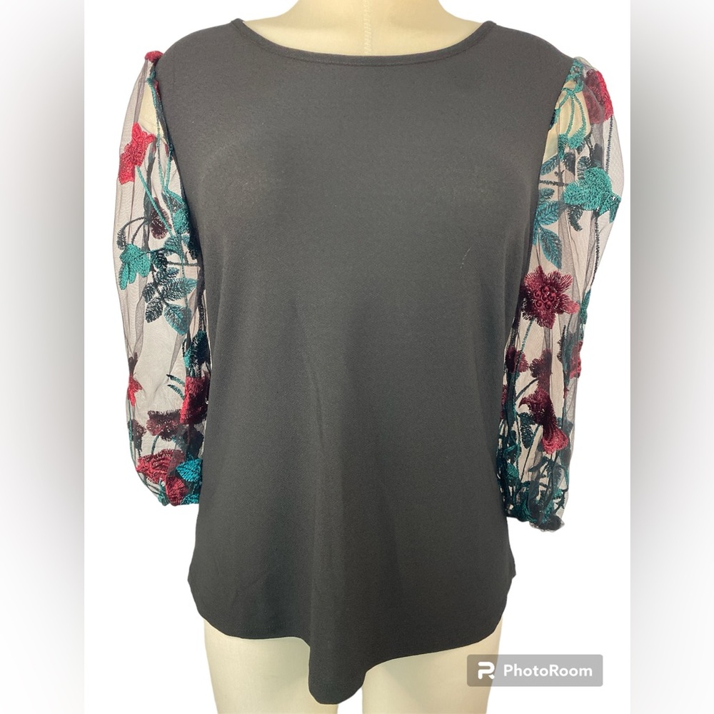 80 Park LS Blouse with Sheet Sleeves with Stems and Roses Women’s Medium